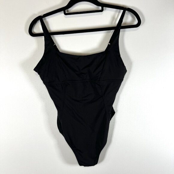 Andie Black One-Piece Swimsuit Size Medium Black Andie‎ One Piece Swimwear Beach - Picture 1 of 9